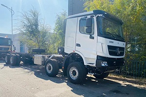 瞄準市場需求，北奔國六8x6油田專用車底盤樣車下線