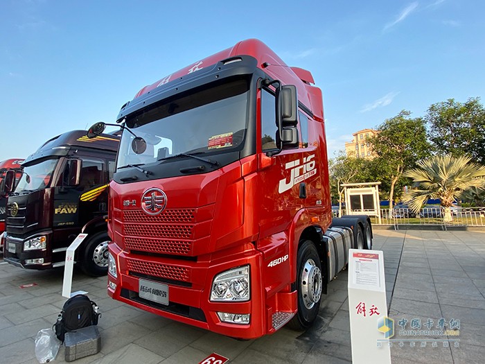 JH6 6×4 卓越版牽引車(chē)