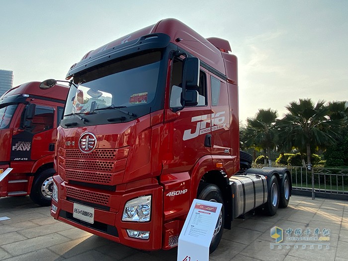 JH6 6×4 質(zhì)惠版牽引車(chē)