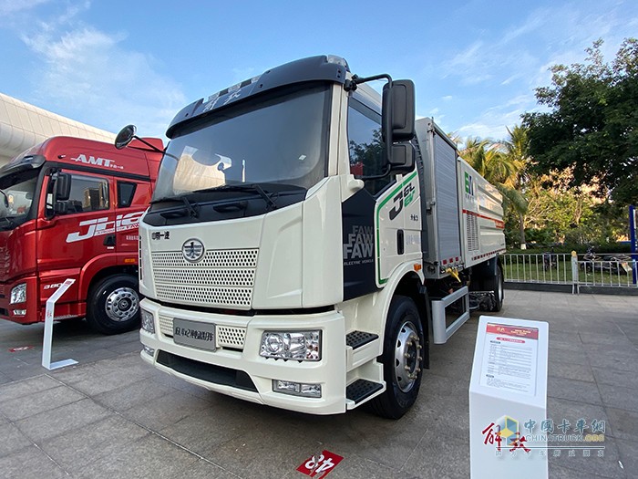 我叫J6L 4×2純電動(dòng)洗掃車(chē)