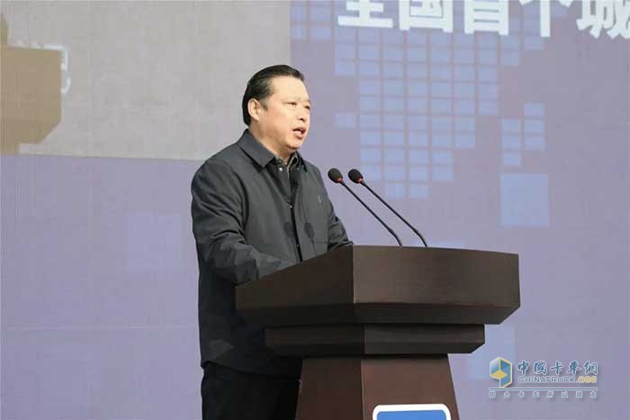 徐工集團(tuán)董事長(zhǎng)、黨委書記邱成