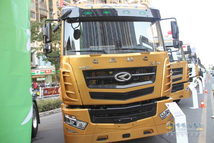 漢馬H7 400馬力牽引車(chē)