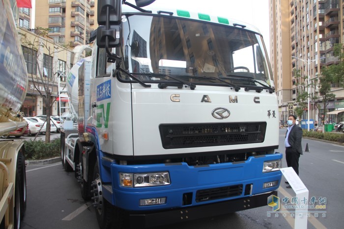 華菱純電動(dòng)混凝土攪拌運(yùn)輸車(chē)