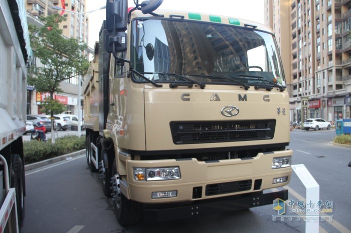 華菱純電動(dòng)自卸車(chē)