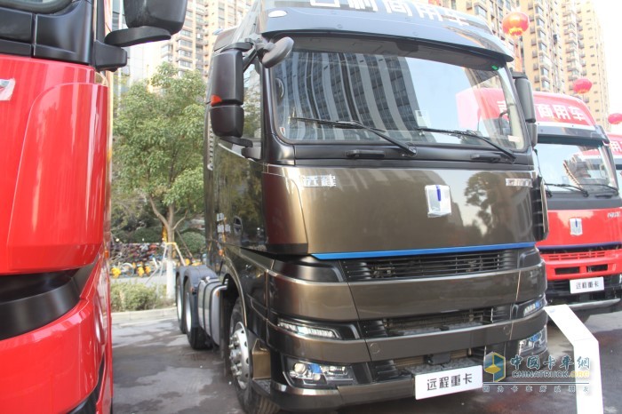 遠(yuǎn)程6×4甲醇牽引車(chē)