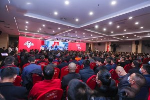 沖刺后市場(chǎng)！東風(fēng)輕型車2021服務(wù)年會(huì)順利召開