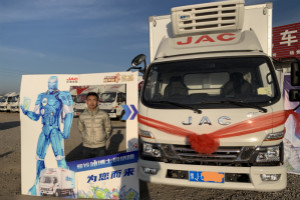 以品質(zhì)贏客戶信賴 駿鈴冰博士網(wǎng)絡(luò)版全國首臺交車