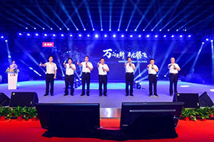 “1”次煥新、“3”連破萬、“4”連新高……東風(fēng)柳汽乘龍的2020年有點(diǎn)颯