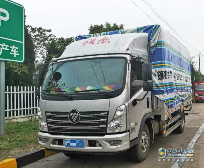 ?？蛋l(fā)動(dòng)機(jī)為楊師傅的綠通運(yùn)輸護(hù)航