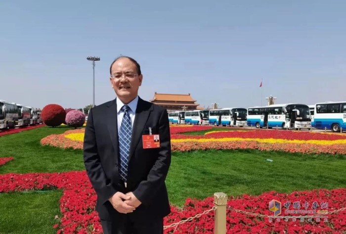 全國人大代表、江汽集團(tuán)高級工程師 周福庚