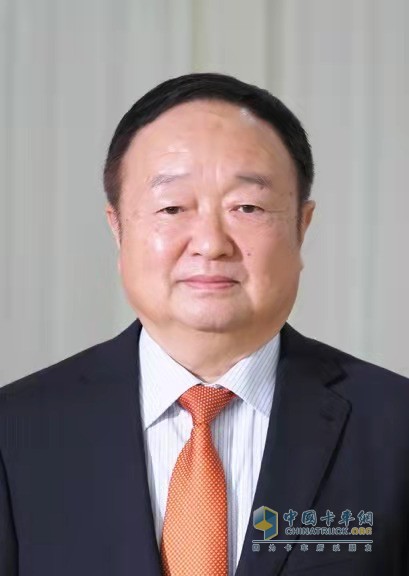 全國人大代表，山東五征集團有限公司黨委書記、董事長，中國機械工業(yè)質(zhì)量管理協(xié)會會長姜衛(wèi)東