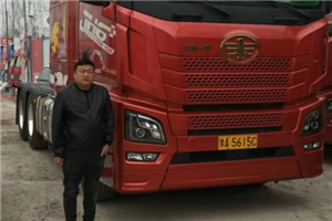 選擇解放青汽JH6?生活艙跑快遞運(yùn)輸怎么樣? 陳永輝很滿(mǎn)足