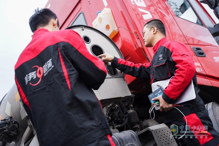 上汽紅巖,自卸車,牽引車,載貨車,重卡