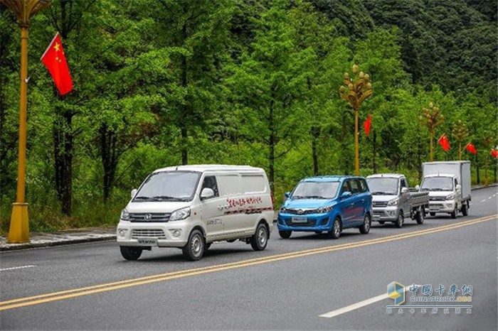 新龍馬汽車(chē),輕卡載貨車(chē)