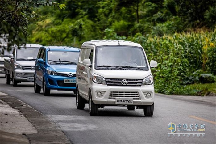 新龍馬汽車(chē),輕卡載貨車(chē)