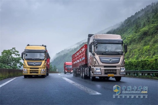 東風(fēng)商用車(chē)  牽引車(chē)