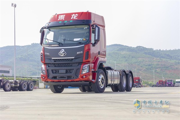 東風(fēng)柳汽乘龍  牽引車(chē)