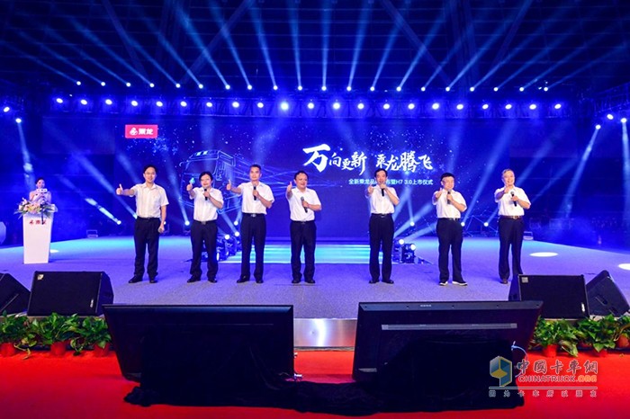 東風(fēng)柳汽乘龍,重卡牽引車(chē)