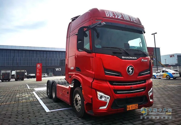 陜汽重卡,德龍X6000,牽引車(chē)