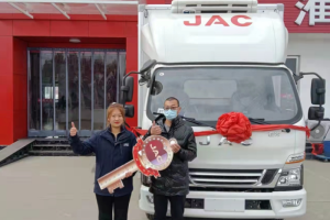 要拉進(jìn)口冰淇淋 江淮駿鈴冰博士來幫忙