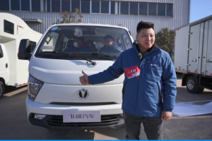 從運輸?shù)绞褂蔑w碟締途 梁加京與飛碟汽車多有緣分？