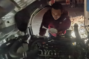 1號服務(wù)！?車輛深夜出故障 江淮輕卡跨越百里緊急救援