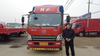 忠實(shí)用戶王博：解放輕卡大王駕到非常抗用