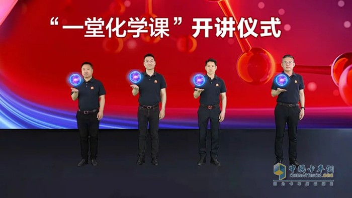 康明斯,發(fā)動機(jī)