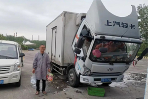 上汽輕卡悅享服務，守護“逆行”司機！