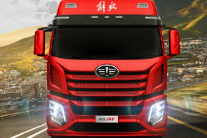 解放J6V新車上路，百公里油耗28.1L！