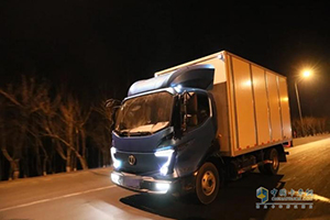 中秋在哪過？飛碟W5讓卡車司機自己選！
