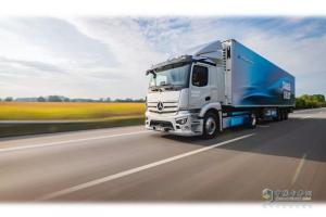 eActros LongHaul+GenH2液氫重卡亮相！梅賽德斯奔馳攜多款新品亮相IAA