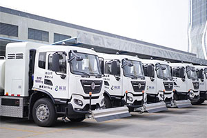 零排放 零污染 17臺東風(fēng)氫能環(huán)衛(wèi)車“綠”動佛山