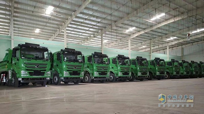 200臺(tái)漢風(fēng)G5渣土車!”