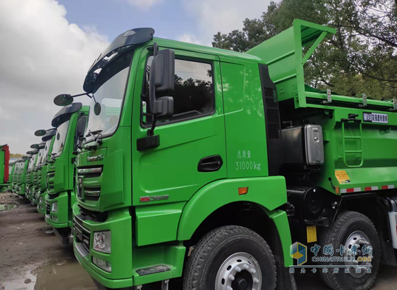 200臺(tái)漢風(fēng)G5渣土車!”