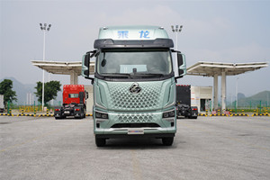 過(guò)新年買新車 這款乘龍H5V牽引車值得你擁有！