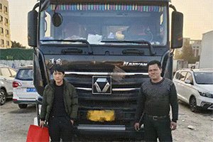 春節(jié)不打烊，福建客戶為徐工服務(wù)點贊！