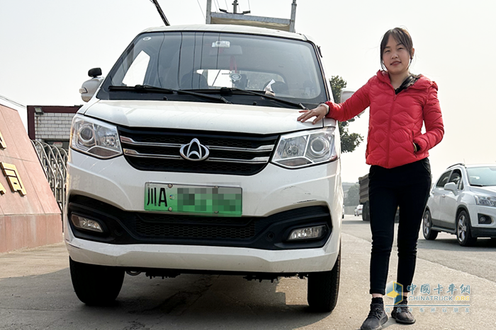 婦女節(jié)禮贊 來看一位97年長安跨越車主展現(xiàn)女貨運司機(jī)風(fēng)采