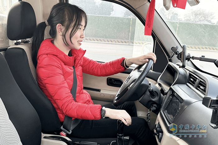 婦女節(jié)禮贊 來看一位97年長安跨越車主展現(xiàn)女貨運司機(jī)風(fēng)采