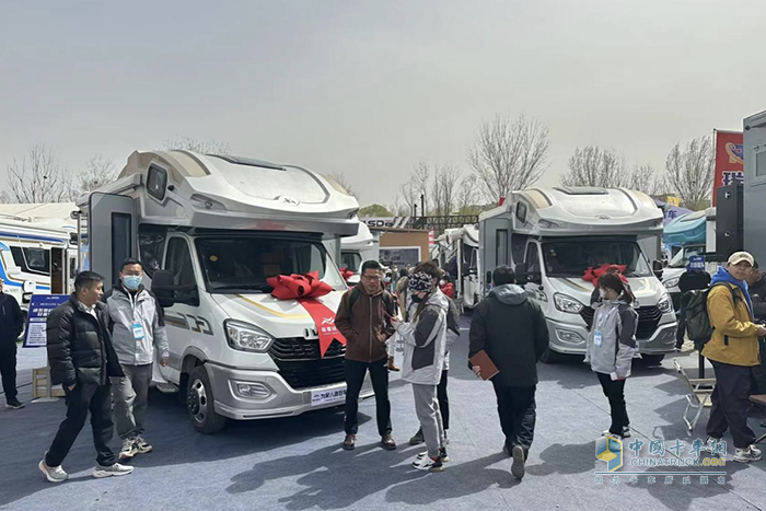 北京房車露營(yíng)展覽會(huì)成功舉辦，依維柯房車再成爆款！