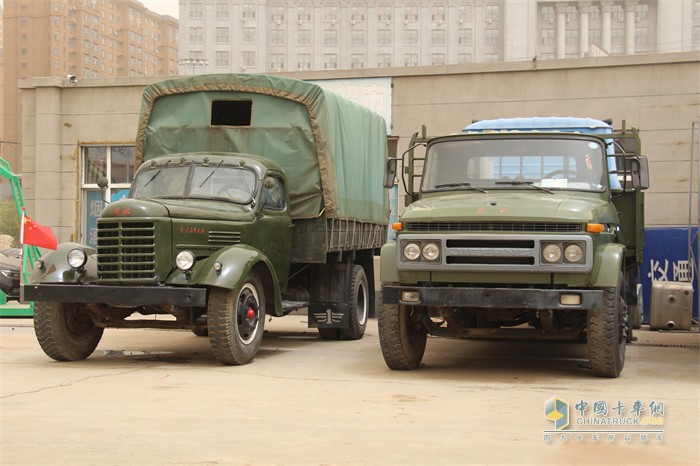 第一代、第二代解放卡車