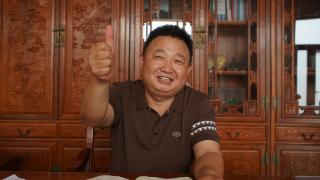 從8輛到20多輛 聯(lián)合重卡為宇新化工安全運(yùn)輸加分