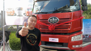 相比油車節(jié)省三分之一成本，為解放J6P燃?xì)廛圏c(diǎn)贊