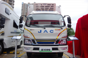 提升運(yùn)營(yíng)效率 江淮1卡換電輕卡為運(yùn)輸行業(yè)帶來(lái)用車新模式！