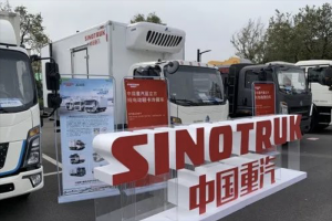 中國重汽集團(tuán)濟(jì)南專用車亮相2023濟(jì)南新能源汽車展覽會(huì)