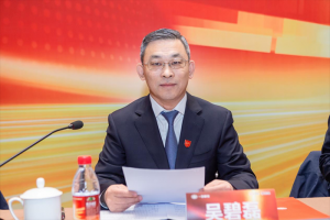 一汽解放董事長、黨委書記吳碧磊：堅(jiān)持六個(gè)不動(dòng)搖，踐行央企擔(dān)當(dāng)