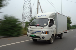 如何實(shí)現(xiàn)年終創(chuàng)富小目標(biāo)？江淮1卡愷達(dá)42度純電小卡是“超能”伙伴