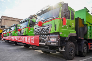 龍行天下，以客為先 東風(fēng)商用車新能源純電工程車交付，引領(lǐng)綠色運輸新篇章！
