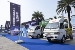 趕上電商直播“快車” 江淮1卡愷達鄉(xiāng)村振興1號車高質(zhì)量護航農(nóng)產(chǎn)品運輸
