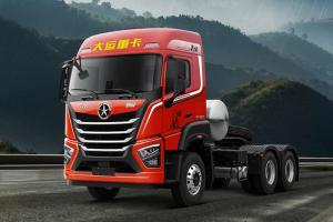 應時而驚 大運V7H牽引車蓄勢而蟄